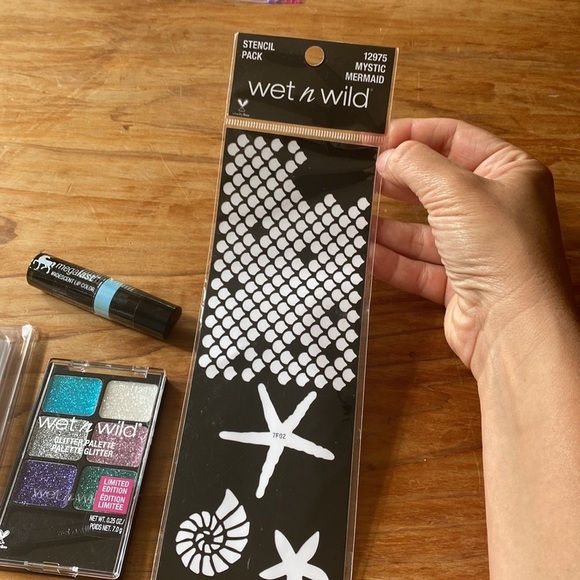 New 👻 Halloween - Mermaid Makeup Bundle - Picture 3 of 12